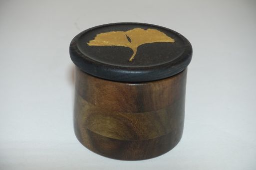 Spieluhr Nussbaum Ginkoblatt vergoldet Die Moldau