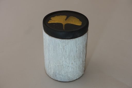 Schmuckdose mit Blattgoldgingkoblattdeckel